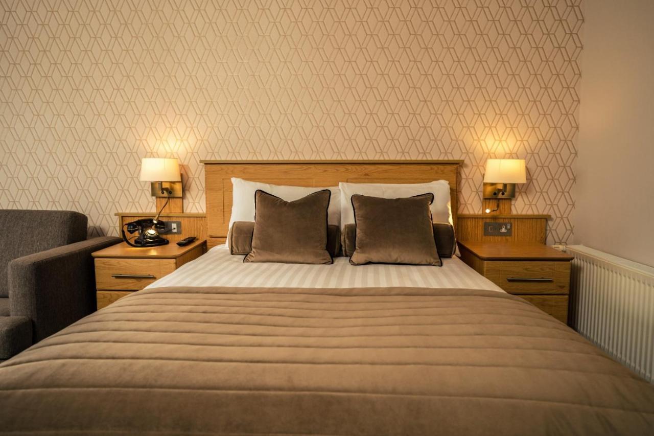 County Arms Birr Hotel Exterior photo