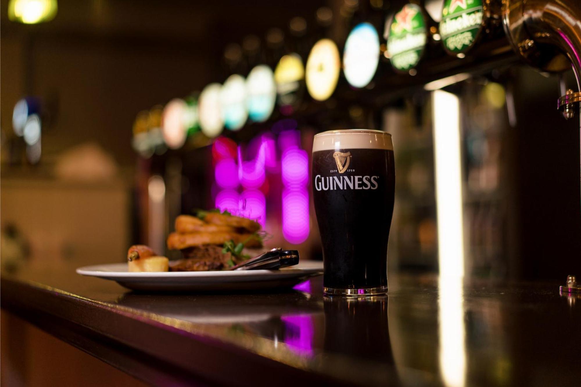 County Arms Birr Hotel Exterior photo