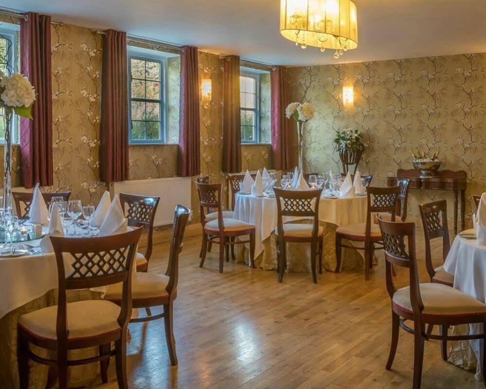 County Arms Birr Hotel Exterior photo
