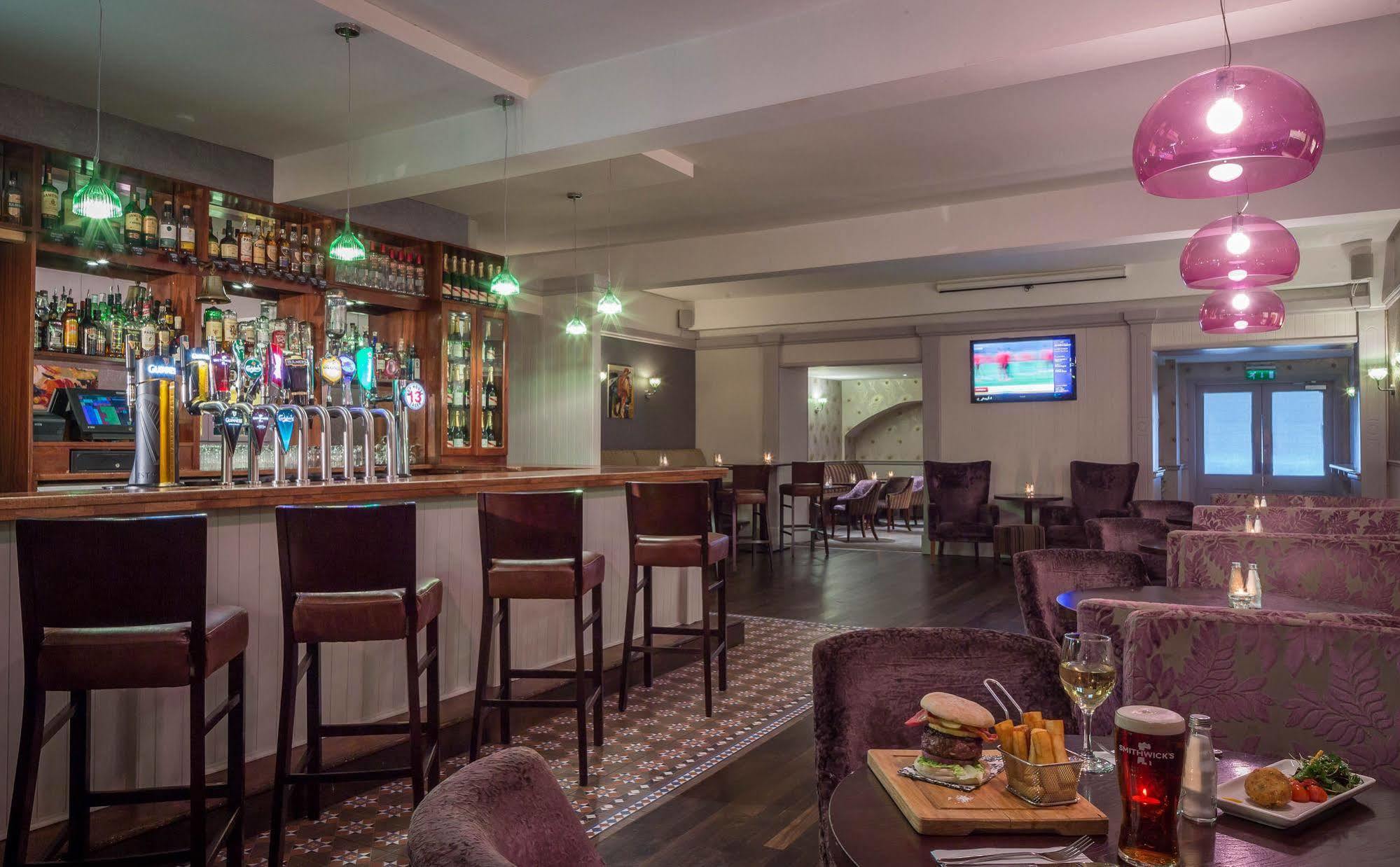 County Arms Birr Hotel Exterior photo
